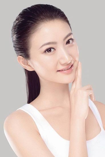 时尚优雅景甜长发发型盘点 显得端庄大方