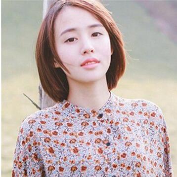 额头高脸圆适合的清新日系短发女图片