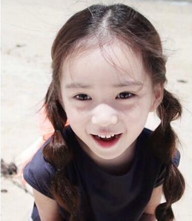幼儿园小女孩夏天好看的扎发发型图片