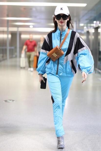 短靴怎么搭配衣服,配什么衣服好看？