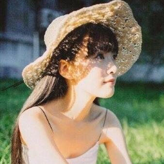 文艺女生适合的直发,清新温柔文艺范