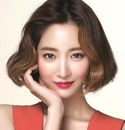 30一40岁女人发型短发图,这样的发型才合适成熟风女性