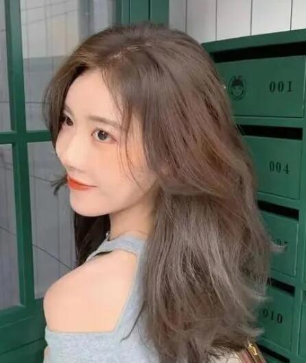 长发发型2021年最新款女,绚丽出独特美的女孩子长发