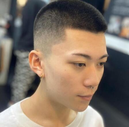 男生干净短发寸头,让你清爽帅气秒变型男