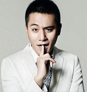 脸方的男生适合什么发型  修脸显瘦方脸发型图片