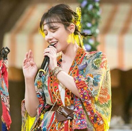 最火齐刘海发型女,齐刘海怎么扎好看
