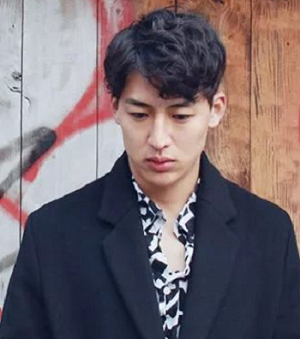 2019男生最潮短发发型图片  潮男味道十足