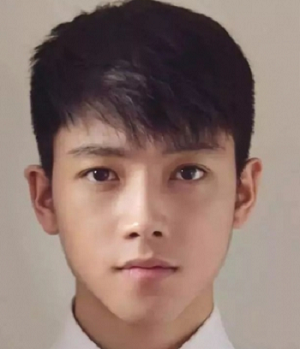 2019男生最潮短发发型图片  潮男味道十足