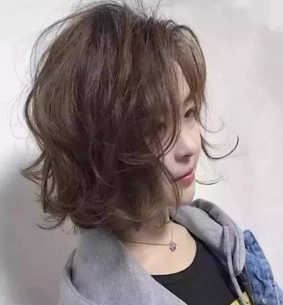 短发梨花卷发型,最新梨花头发型设计