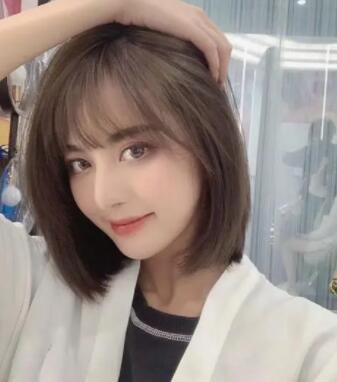 2021减龄锁骨发型,流行女生最喜欢的锁骨发型