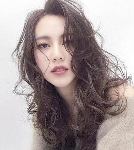 气质大卷长发发型,绝美的气质卷发发型推荐