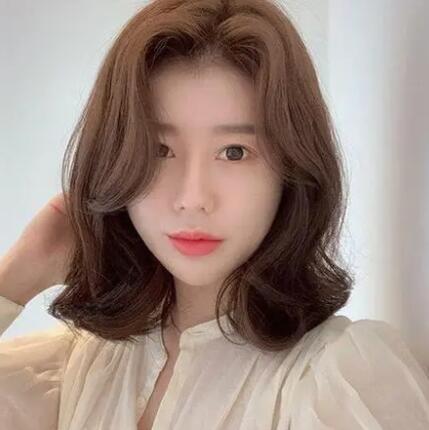 大波浪女士短发烫发,心中女神的唯美发型