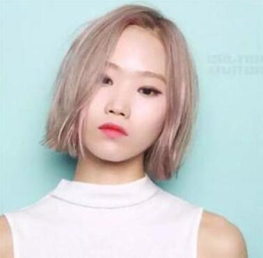 短发女直发齐下巴,2021无刘海齐下巴短直发