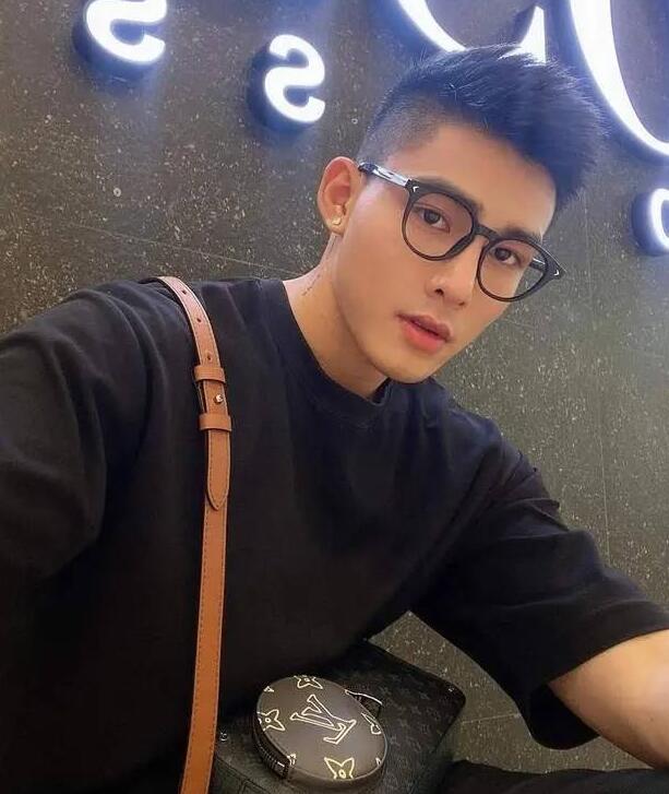 男士短发造型2022寸头,妥妥的硬汉的气质