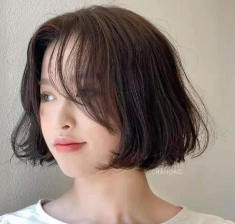 好看不用打理的短发图片 弥漫清新轻盈气息短发