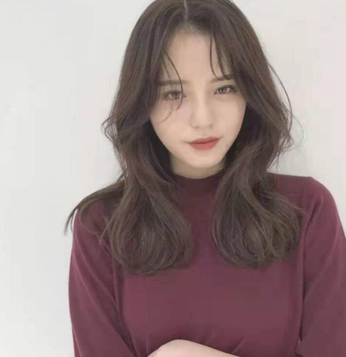 最新女人有气质的发型,显得时尚年轻有气质