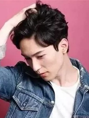 2019男生流行什么好看发型 阳光帅气发型男短发发型
