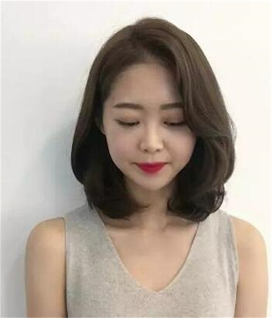 女士短发图片2022时尚 让人一眼就能记住的短发发型