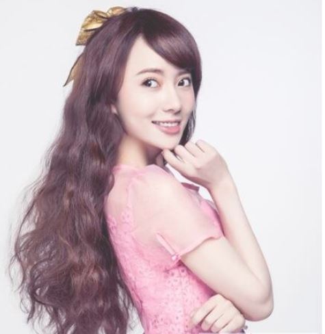 及腰长发适合哪种卷发,如何打理及腰长发