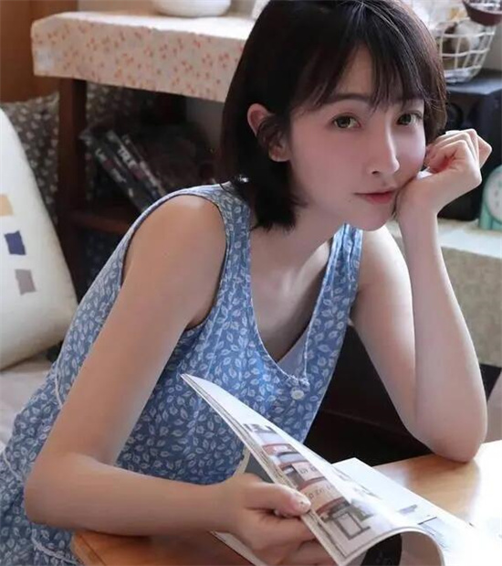清新减龄女生短发图片 夏天爆火的短发发型