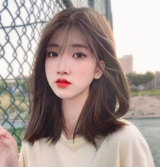 2022锁骨发最新发型女,百搭还超级显脸小