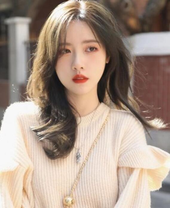 潮流直发发型女中长发,气质美女必选的直发发型