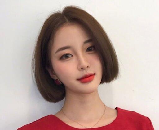 直发发型女中短发,青春靓丽超减龄直发发型