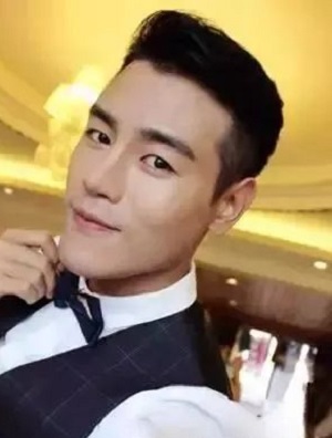 春夏季清爽男生发型  男生无刘海短发发型