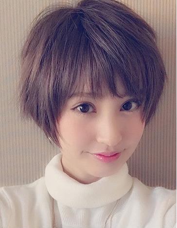2022最新圆脸女生短发发型