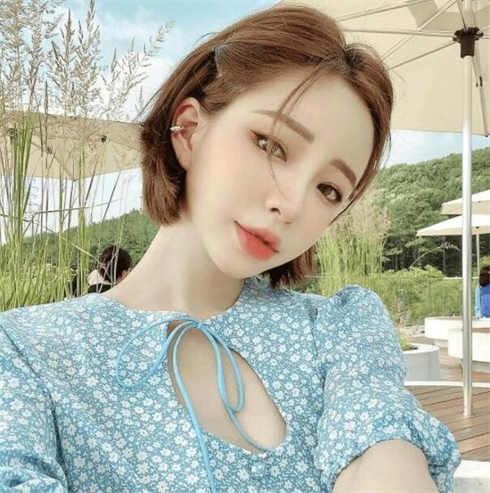 有层次感的短发女韩式图片 可盐可甜的短发