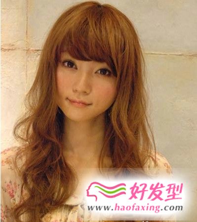 2018最新齐刘海女生发型 甜美可爱瞬间升级
