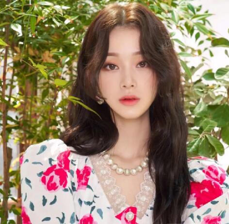 文艺风公主卷发型,甜美青春仙女范