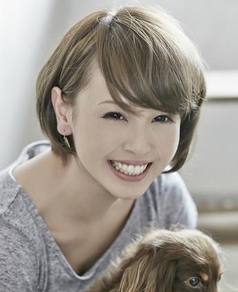 国字脸妹子女人味十足的短发发型