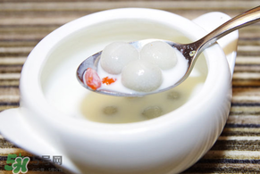 汤圆为什么会变红？汤圆变红有毒吗？