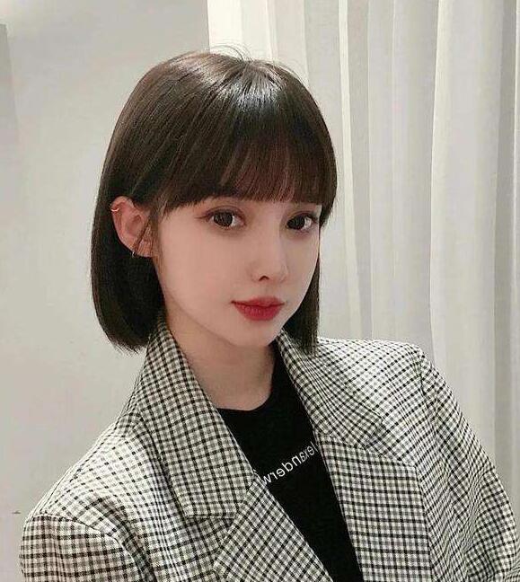2021年短发最新发型女减龄,发型都十分的清新减龄