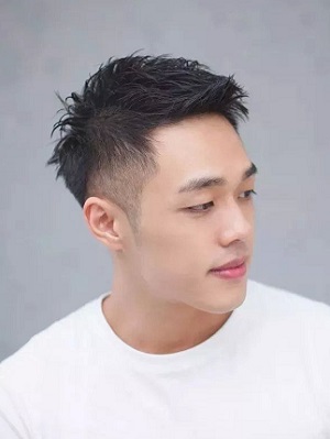 2019夏季男生流行什么发型  男生短发精神帅气发型推荐