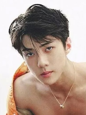夏季男士流行什么发型  潮男男士时髦的发型