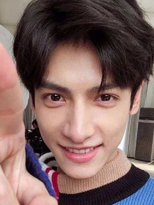 男士干净利落清爽短发发型  夏季潮男发型短发