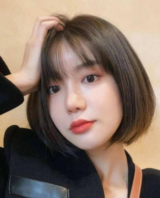 2021年最火减龄短发,凸显出更加甜美有随性的感觉