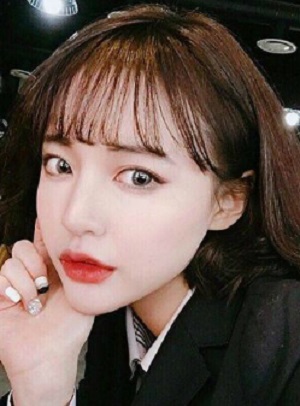 短发发型修脸又显气质 长脸女生适合什么发型