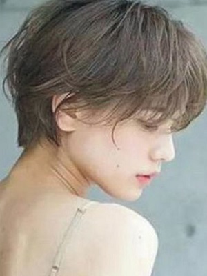 头大的女生合适的发型  简约又时尚显得干练