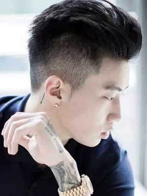 男生短发精神帅气发型  打造出精致男孩的帅气
