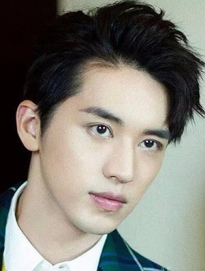2019男生短发精神帅气发型  现在男生最流行的发型