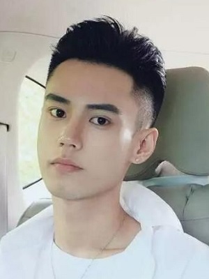 男生短发精神帅气发型  打造出精致男孩的帅气