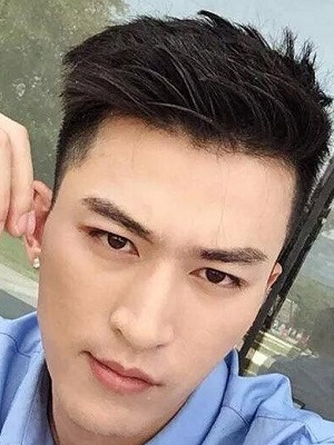 2019男生短发精神帅气发型  现在男生最流行的发型