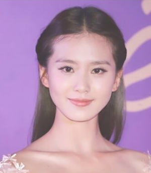 怎样盘头发简单好看  精致好看的公主头发型编法
