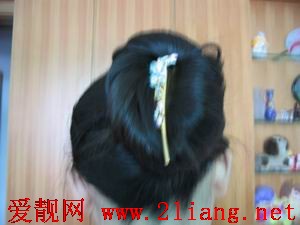 发型社网教你如何打理八大款式盘发