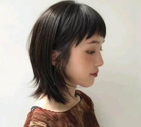 短发图片女2021新款减龄烫发超短