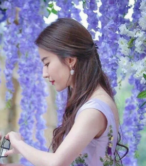 女生长发直发发型设计图片 甜美显气质