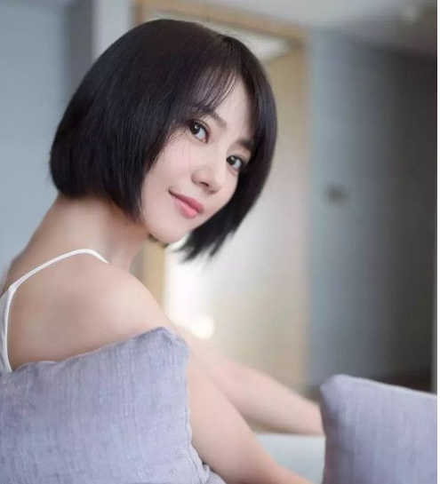 方脸女生适合拔直发吗？成为美少女的全套直发